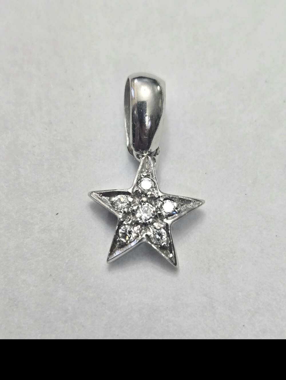 18kt Solid White Gold Five Point Star Pendant